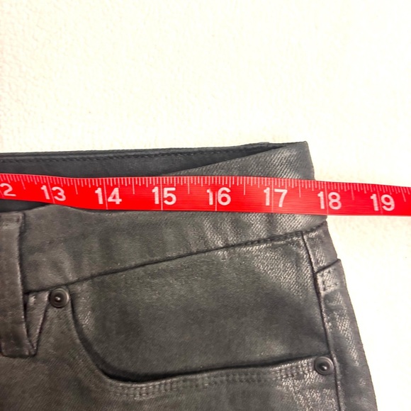 NWOT Good American Black Coated Midrise Tummy Control Butt Lift Pants (15) - Picture 13 of 15